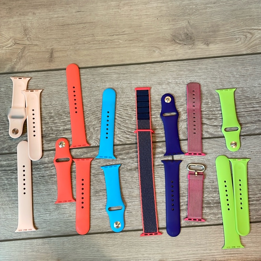 Bundle of 7 apple watch bands